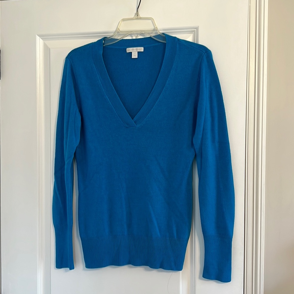 New York & Company Light Blue Sweater